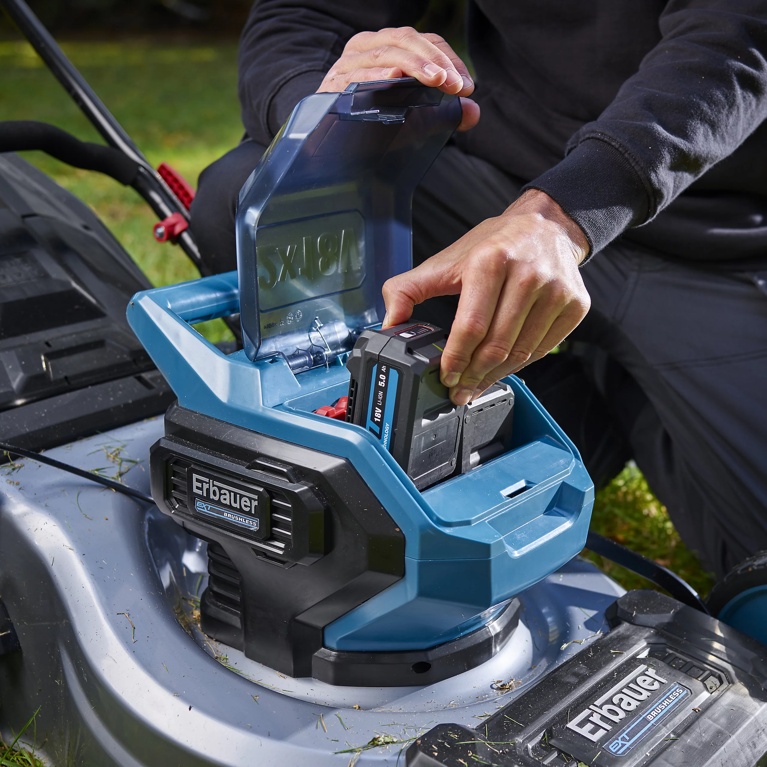 Erbauer EXT ELM18-Li Cordless 36V Lawnmower - Image 6